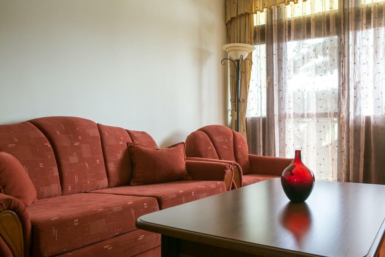 Hotel Fortuna Davod Екстер'єр фото